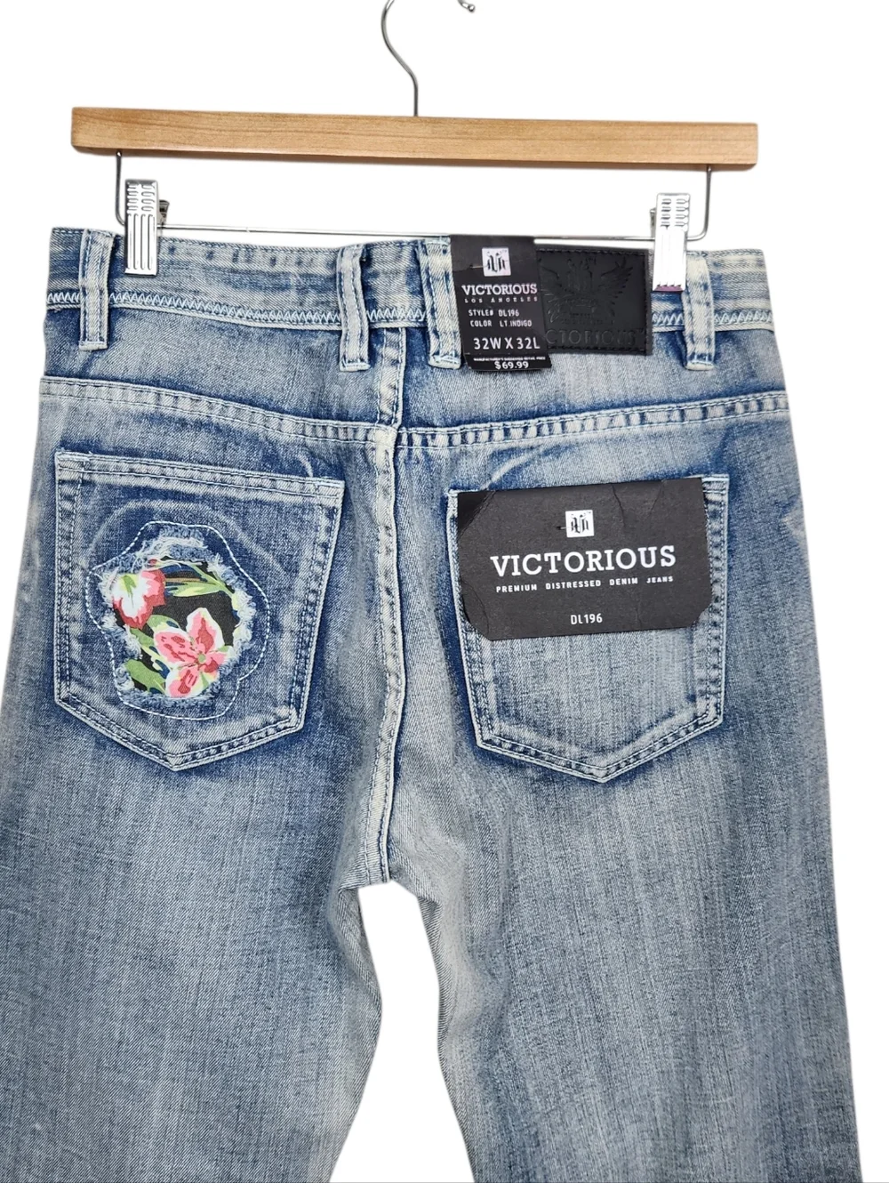 Victorious NWT DL196 Floral Patch Distressed Denim Blue Jeans Mens Size 32 x 32